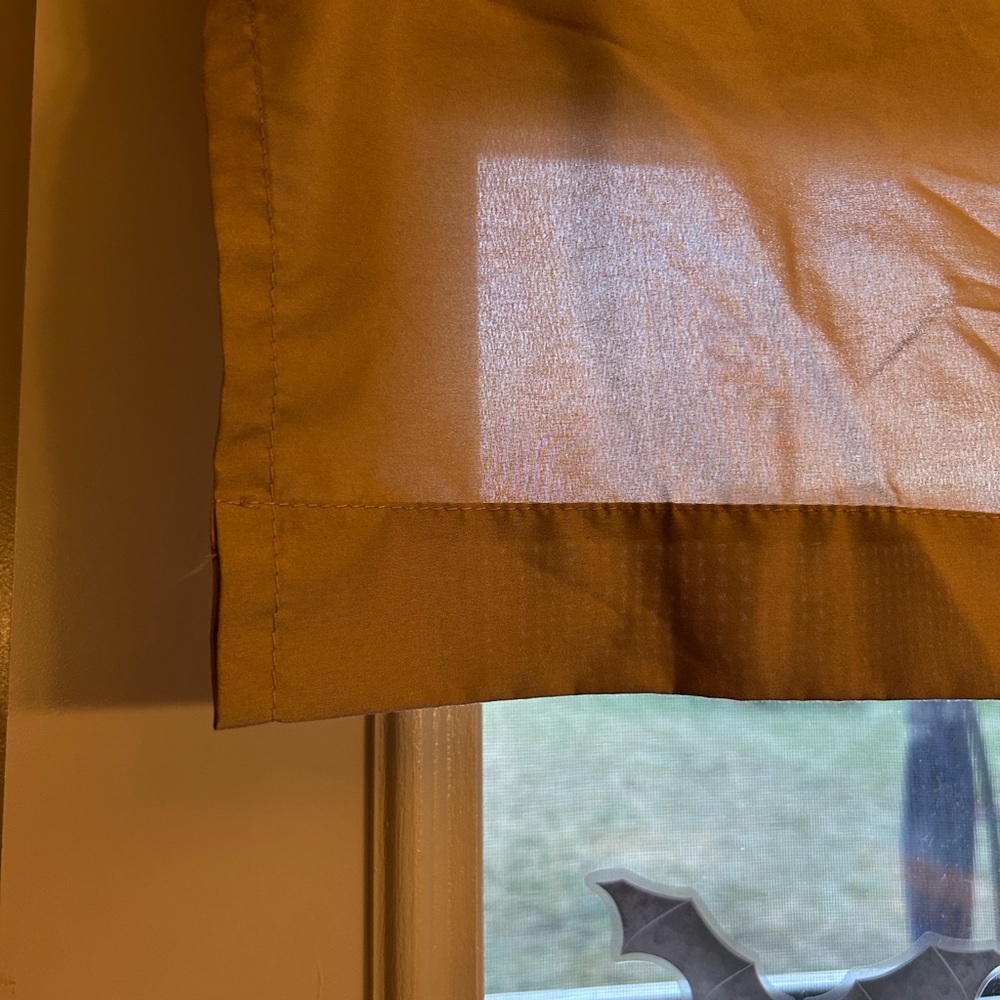 Cafe Valance Light Filtering Set - Picture 3 of 3
